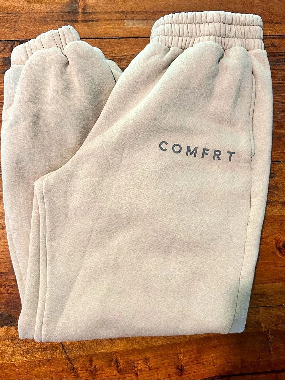 Comfrt Fleece Joggers in Cream Size Medium Like New